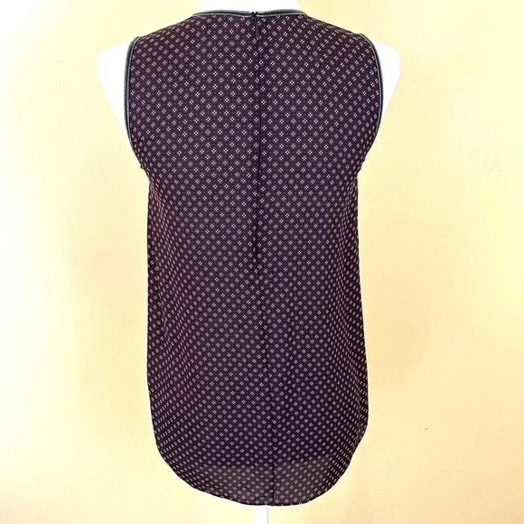 Theory Black & Black 100% Silk w/ Lambs Accent Sleeveless Tank Blouse Size P/TP - Picture 10 of 14